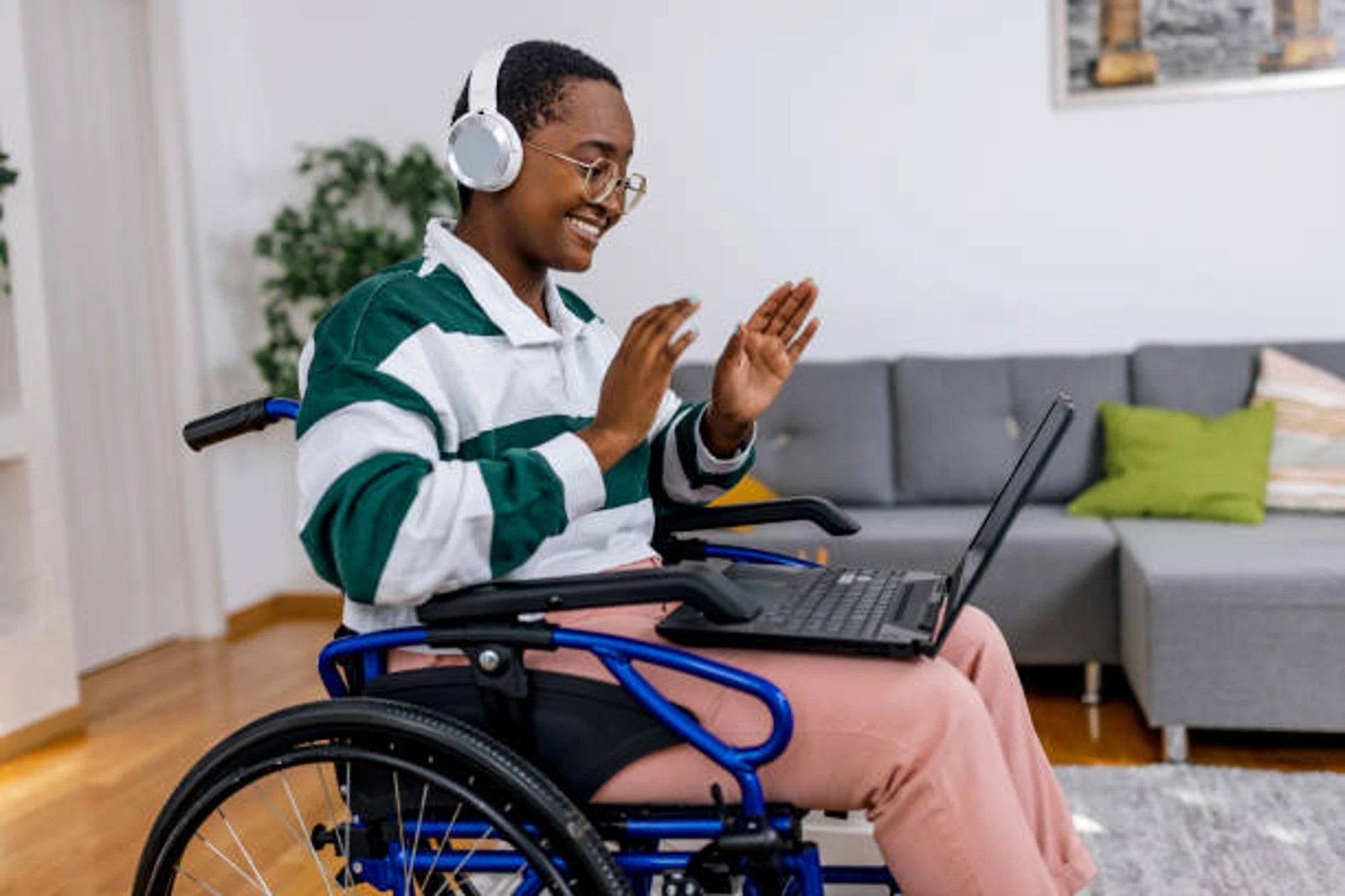 Lady on Laptop in wheelchair
